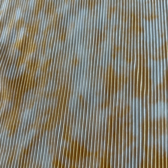 lush tie dye halter top with adjustable tie - Picture 3 of 7